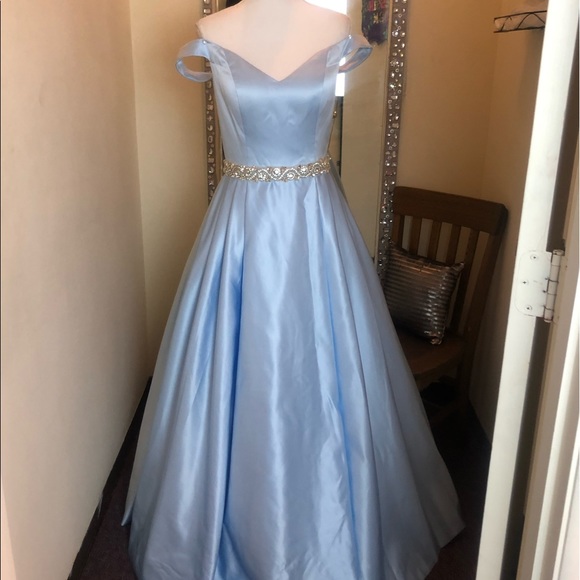 Dresses & Skirts - SALE Blue Prom Dress Ball Gown Size 8